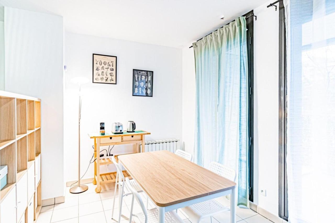 Le Petit Kaplan-Studio Cosy Avec Terrasse Lyon Exterior photo